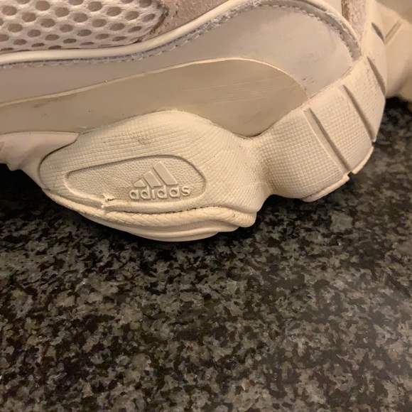 Yeezy 500 - Picture 13 of 14